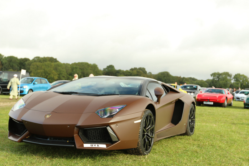 Illustration for article titled The Parking Lot At The Goodwood Revival Is The Most Magical Parking Lot In The World